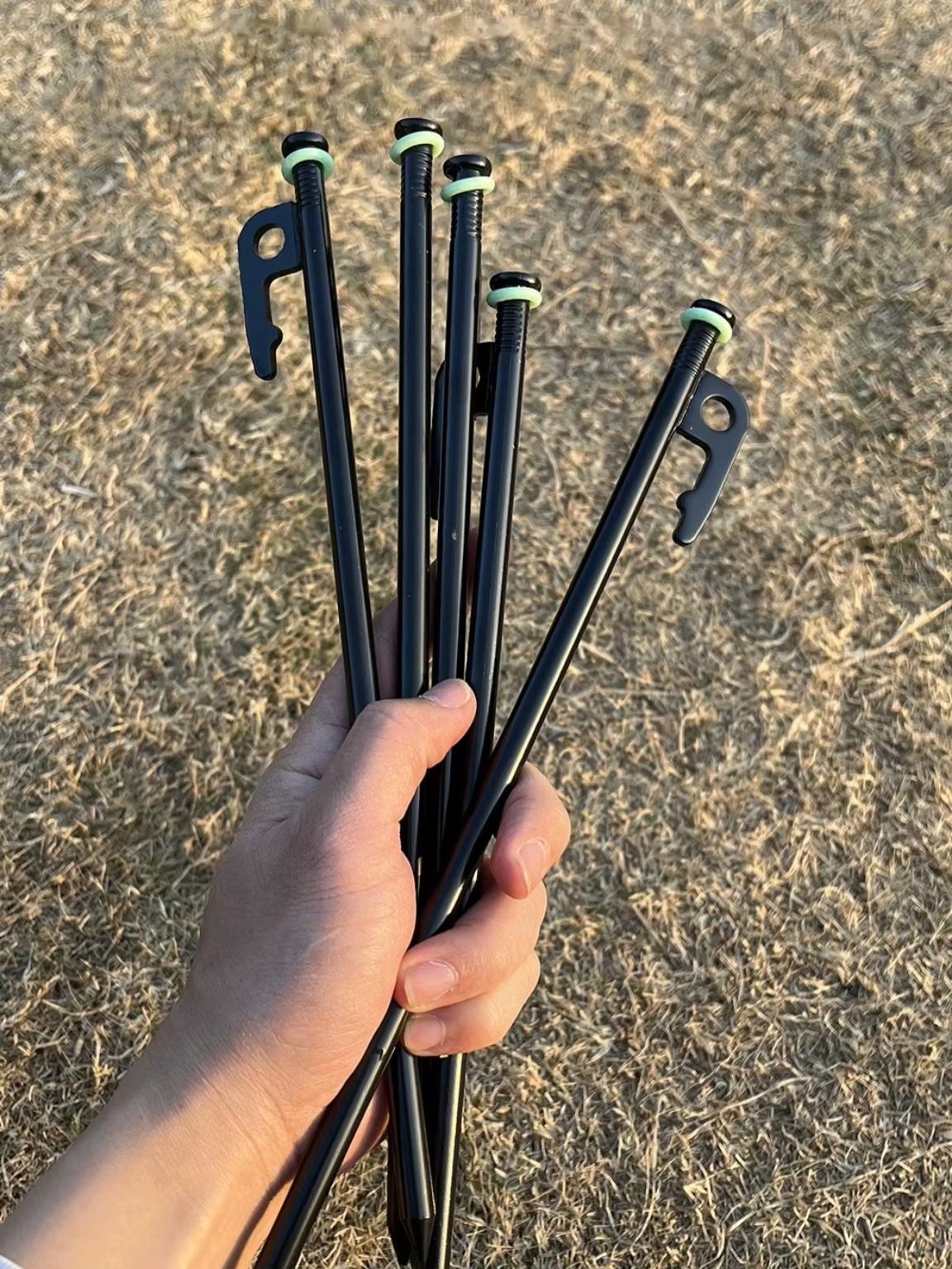 Dirt to Dust Camping Setup Kit – Tent Pegs, Guy Ropes, Hammer & Carry Bag